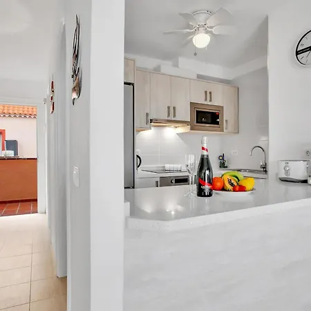 Atico De Lujo Con Gran Terraza, Piscina Climatizada Y Parking En Cristianos - Es-347-4